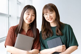 ＜3名募集＞事務経験あればOK●上場企業で人事・労務事務／ミドル...