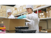 【軽作業[サービス系/作業・配送・物流]】お菓子トレーの製造工場...